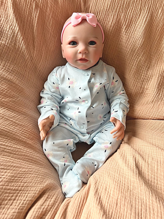 UK SELLER 22” Newborn Reborn Baby Girl Doll Suzie